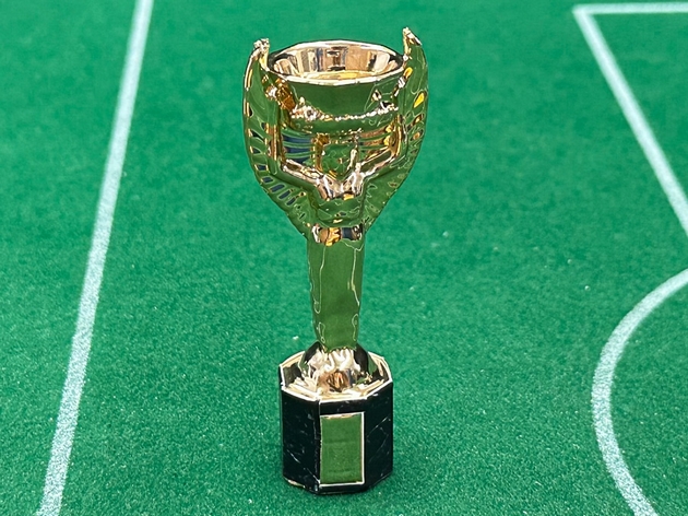 go-kriele-pod-krevet-vo-vtora-svetska-vojna-2-pati-e-ukraden-ludata-istorija-na-prviot-trofej-za-svetsko-02.JPG