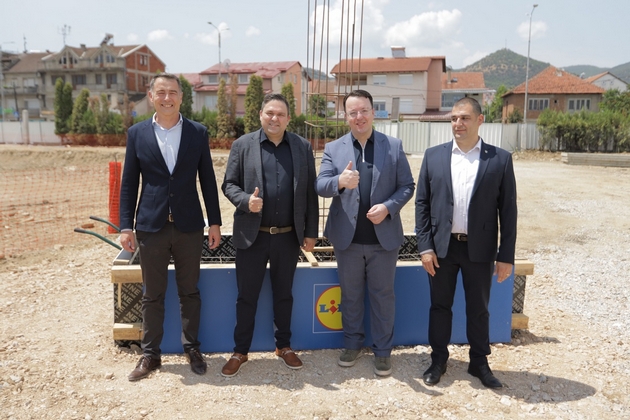 i-strumica-go-dobiva-svojot-lidl-postaven-kamen-temelnikot-na-noviot-market-02.JPG