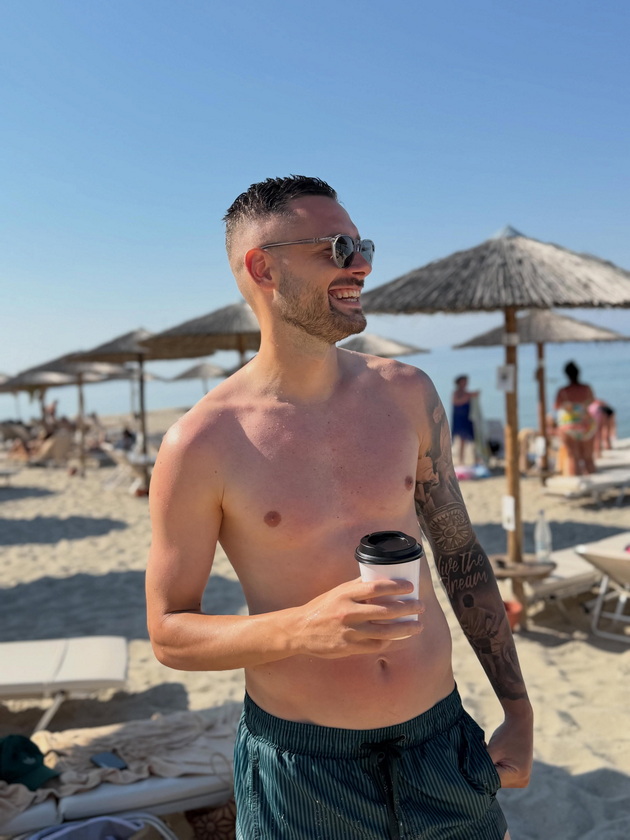 muskulesti-tela-i-fit-forma-koi-poznati-makedonci-izdominiraa-na-plazha-ova-leto-03.jpg