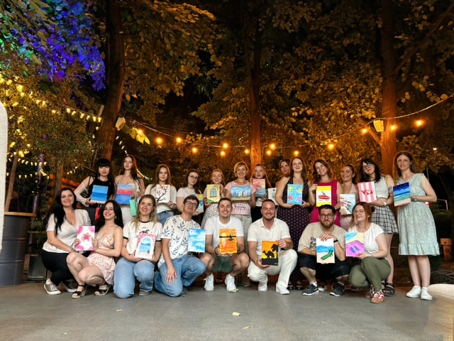 prva-rabotilnica-za-slikanje-so-vino-organizirana-od-bukstagramdjikata-melisa-2.jpeg