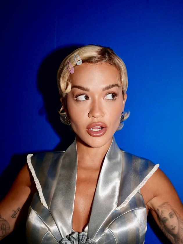 rita-ora-za-crnobelo-ponekogash-razmisluvam-kakov-bi-mi-bil-zhivotot-da-ostanev-na-balkanot-a-soprugot-sekoj-den-uspeva-da-me-nasmee-02.jpg