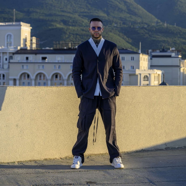 urban-lik-filip-od-skopje-e-mazh-so-vpechatliv-moden-stil-vljubenik-vo-fitnes-i-tetovazhi-19.jpg