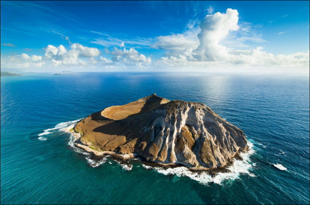 Омывающего остров тихого океана. Гавайские острова океан. Тихий океан Гавайи. Остров Оаху. Остров Гонолулу в тихом океане фото.