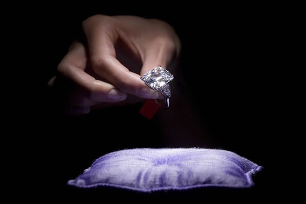 dijamant-od-5-milioni-dolari-2