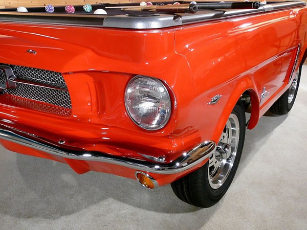 bilijard-i-mustang-vo-edno-1